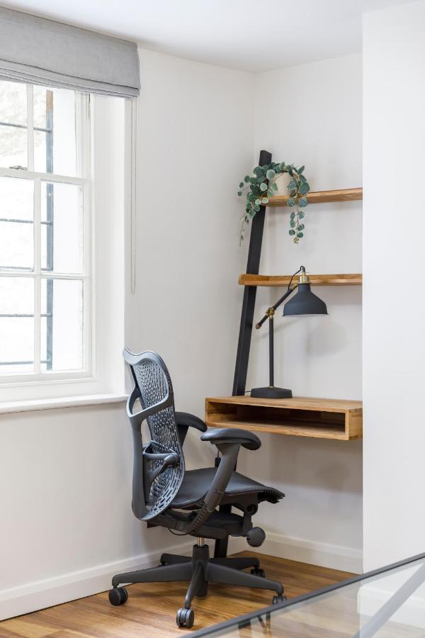 Finch Lodge, A Boutique Private Retreat Brighton Eksteriør billede
